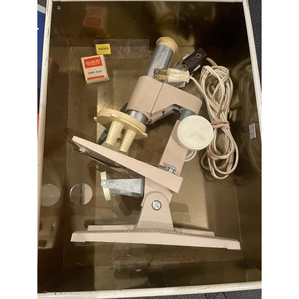 VINTAGE TOY GILBERT MICROSCOPE 13501